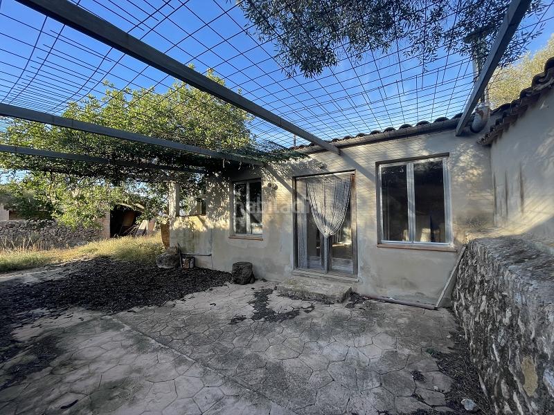 Foto 3c0f1139-9569-4a7d-a260-1c8cdc01e0ce. Casa finca a reformar perfecto para tener caballos en Campos