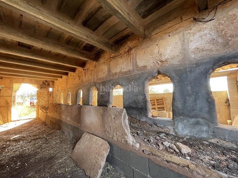 Foto 1a1a1912-5e21-475d-98de-c47eec7a7e71. Masia amb aparcament a Campos