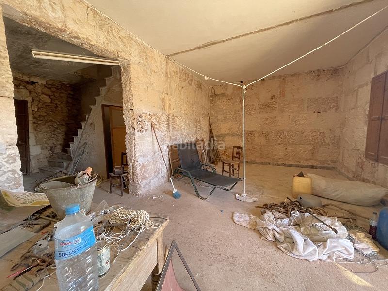 Foto 806ef517-f08e-4690-8929-fb3c90a2c0a0. Masia amb aparcament a Campos