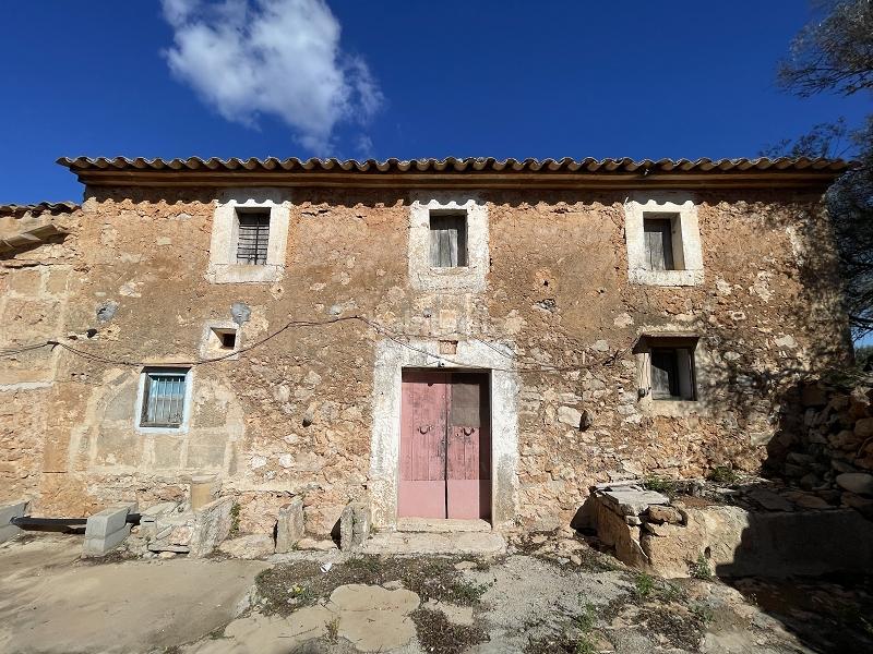 Foto d7ae762a-2a6e-4948-84ed-ee0314950eb1. Casale con camino in Zona Rústica - Interior Campos
