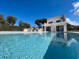 Chalet in Cala Pi-Vallgornera. Chalet construido en 2024 con vistas hasta el mar desde la prime