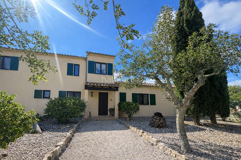 Foto b6964ce1-40a2-4e92-a207-a79a0d1450aa. Chalet with fireplace heating parking pool in Porreres