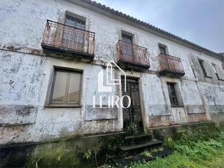 Casa en Catoira. Casa de piedra a rehabilitar con parcela y nave anexa en catoira