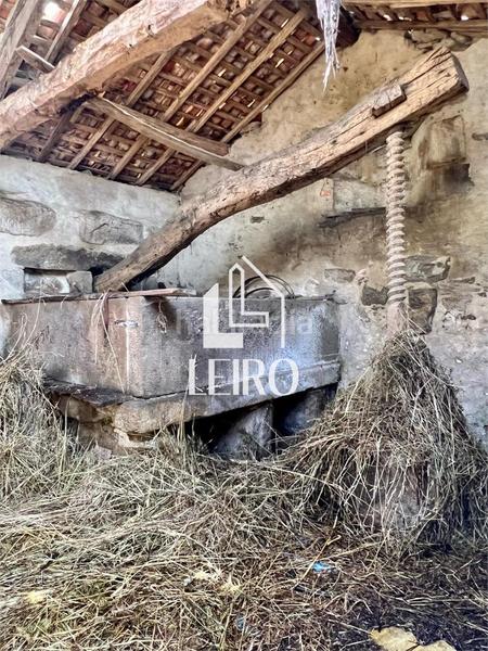 Foto 46b4e476-45bf-4e46-bd53-802f4926ab23. Casa  señorial para restaurar en Sobradelo Vilagarcía de Arousa
