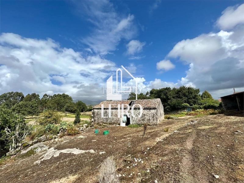 Foto 81cdf44d-5a70-4306-9e7d-5a206e9ec776. Casa  señorial para restaurar en Sobradelo Vilagarcía de Arousa