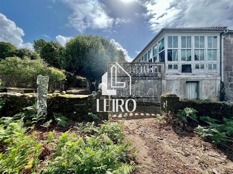 Foto df82d3a4-dba3-4c55-b143-194eac426f3a. Casa  señorial para restaurar en Sobradelo Vilagarcía de Arousa
