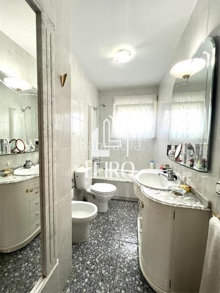 Foto 77d2d092-0433-4923-af6a-e363bcef2f76. Haus mit parking in Parroquias de Santiago Santiago de Compostela