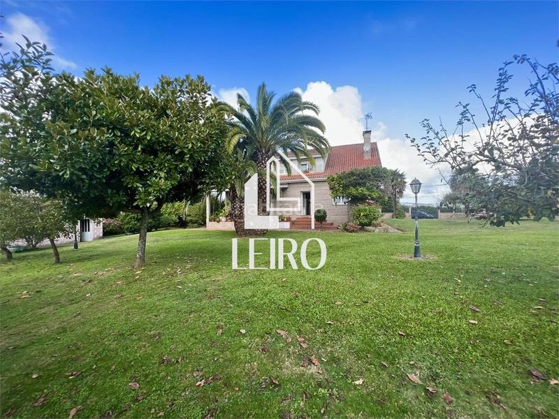 Foto a33c1225-bbb6-4efe-9720-fe9e3d5f5cb0. Haus mit parking in Parroquias de Santiago Santiago de Compostela