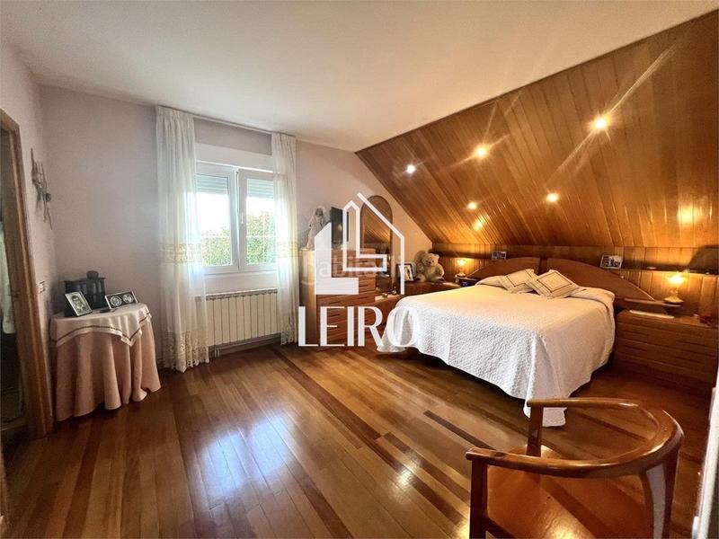 Foto b29e0a63-1caf-4b1b-8226-1b646f3577e9. Haus mit parking in Parroquias de Santiago Santiago de Compostela