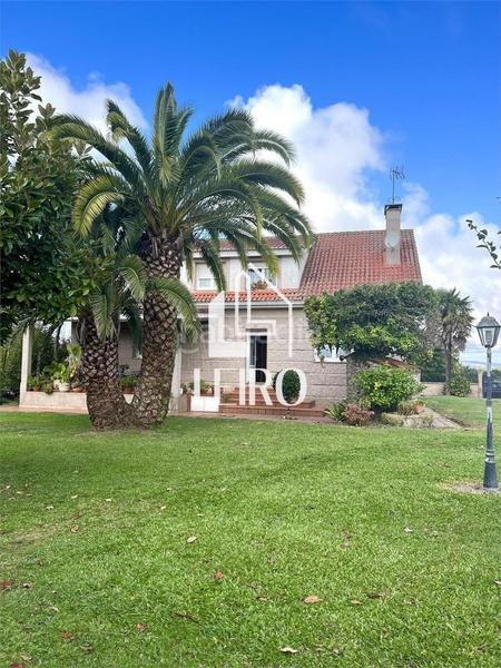 Foto c717cc5a-620b-42a9-9b2e-d142da96712b. Haus mit parking in Parroquias de Santiago Santiago de Compostela