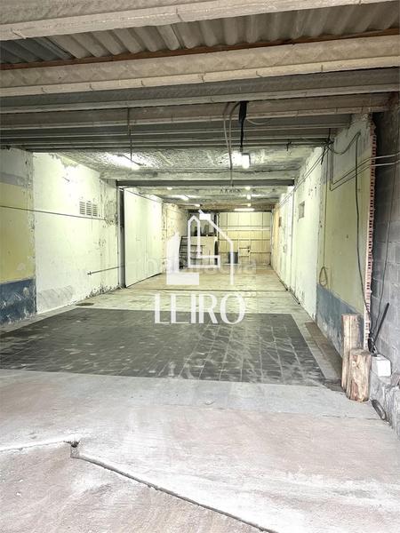 Foto 0cb7fba5-0b50-4afd-9008-8b467ca9fed6. Bâtiment à usage industriel dans Cambados