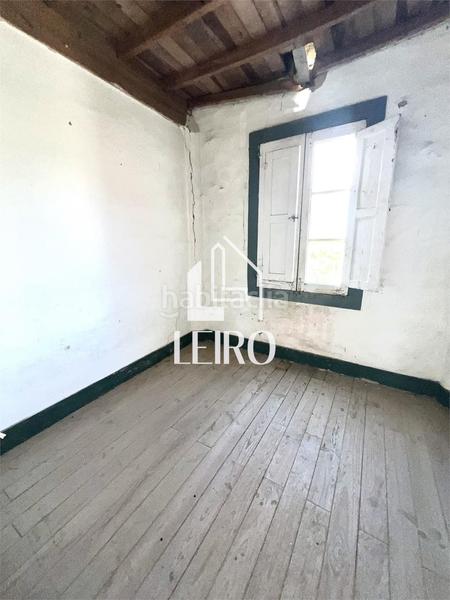 Foto 8bcb0b96-476f-480e-96ed-6f1eb6e6376f. Casa  a reformar con jardín y garaje - en O Carril Vilagarcía de Arousa