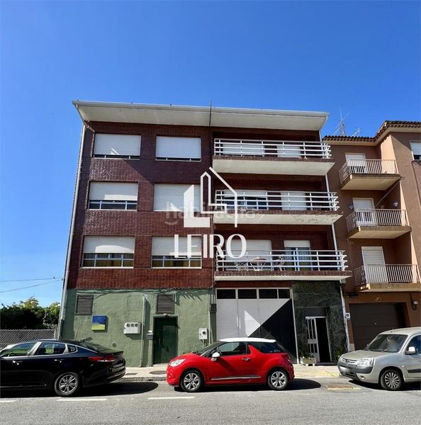 Foto 96ecf18c-6bf1-473a-bc03-c1fc9e67f3d2. Edifici a Cuntis