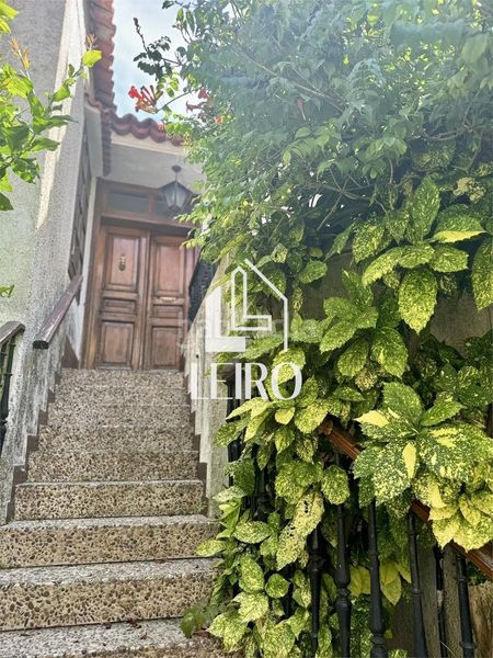 Foto 1f0b27f8-bc40-40f6-ae2f-7964b860bb94. Casa pareada en Illa de Arousa (A)
