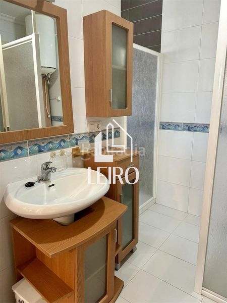 Foto fb8375c5-235b-4d75-983e-1b0955024742. Casa pareada en Illa de Arousa (A)