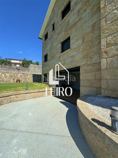 Foto 543e2dae-34ab-4d75-805e-d08231beccea. Chalet with fireplace parking pool in Poio