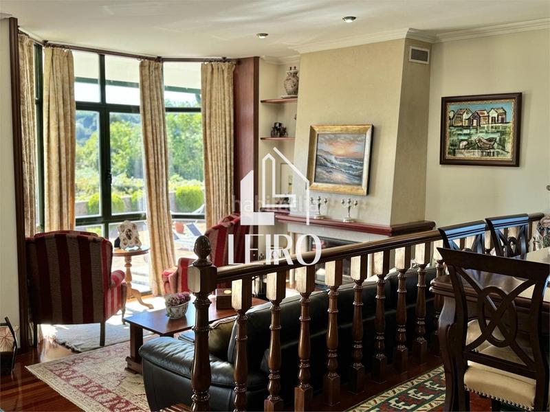 Foto 82615b9b-e982-464d-ac76-022c9f531845. Chalet with fireplace parking pool in Poio