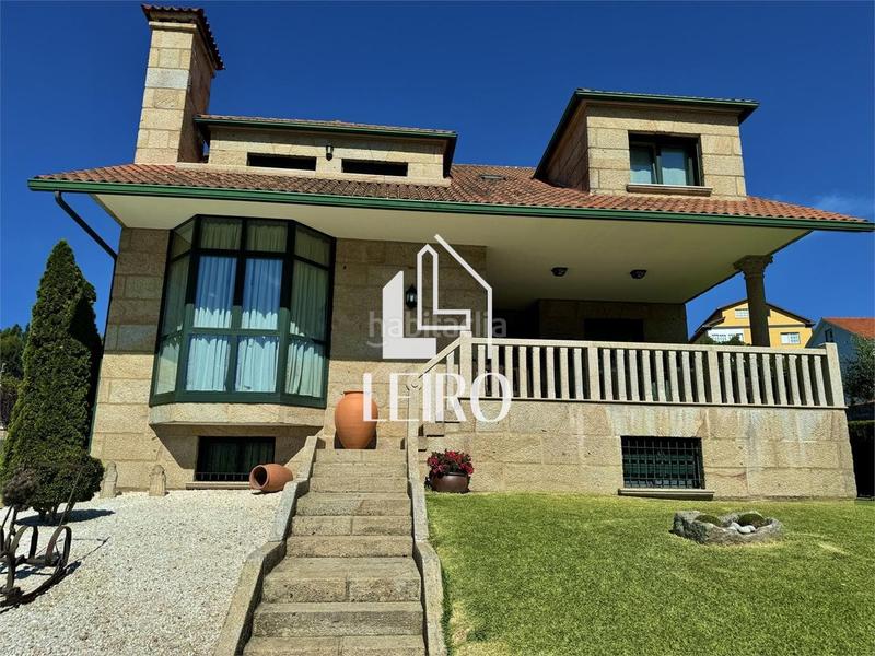 Foto 85e63400-8ef0-4e64-ad64-10b91cb5278f. Chalet with fireplace parking pool in Poio