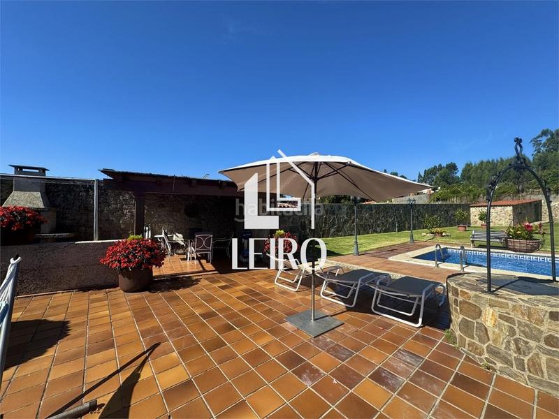 Foto 957e25d2-270a-49ae-a6b5-7f0a9fb98f89. Chalet with fireplace parking pool in Poio