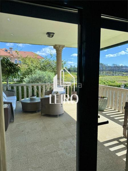 Foto d44d062b-2077-4ddb-85ff-ad424963c0b7. Chalet with fireplace parking pool in Poio