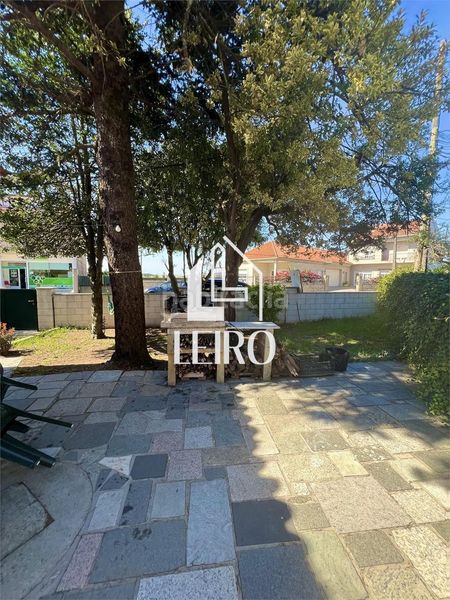 Foto e41f68b1-65ac-47d8-93c5-c3c70ee88a0e. Casa amb aparcament a Cambados