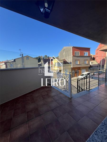 Foto de90b671-a4dc-47dc-9213-bb3c80a5be66. Maison avec cheminée dans Boiro