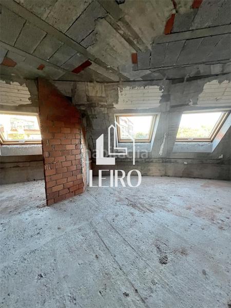Foto 55b2c95d-e17b-4922-99f3-3b5a2f41d368. Edificio en Boiro