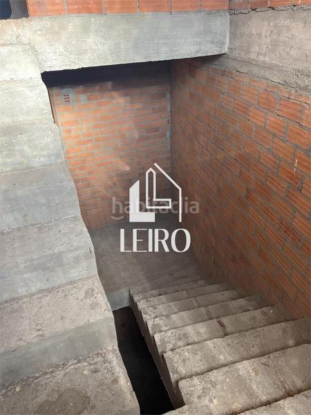 Foto b280e11b-84bc-4562-a4f7-0776167c30b2. Edificio en Boiro
