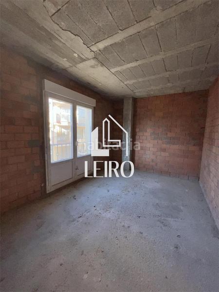 Foto d6229cb4-095f-4082-ae08-e4fe24849079. Edificio en Boiro