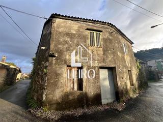 Maison à Rianxo. Casa de piedra para rehabilitar con jardin y vistas al mar