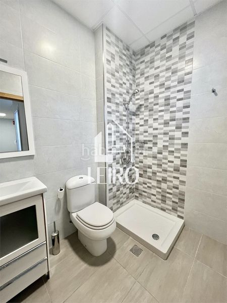 Foto 4eff72b6-bc85-4bf0-8368-b7c4641c290f. Lloguer local comercial a Vilanova de Arousa