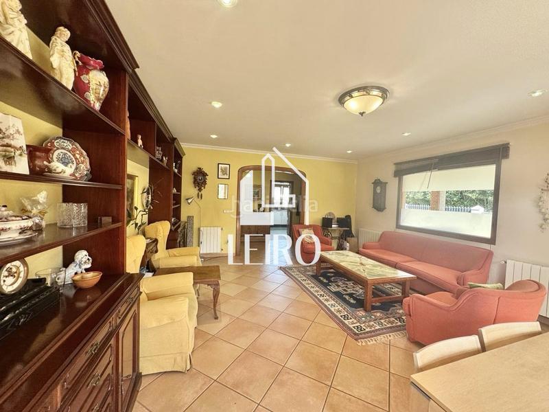 Foto 7b8f1319-edbe-4ec8-9337-b460cde31a55. Chalet avec chauffage parking piscine dans Vilagarcía Vilagarcía de Arousa