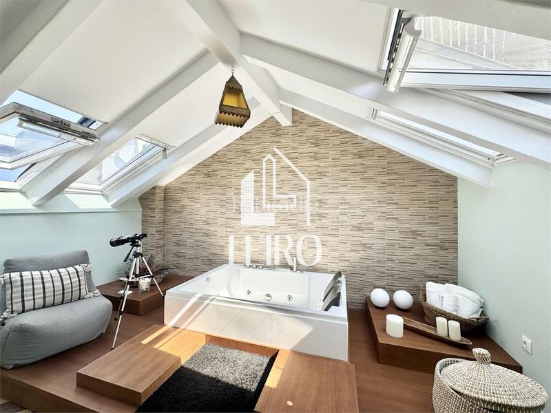 Foto d1cdc873-4dd5-4b7e-8025-909c2bb77cb8. Casa bifamiliare con riscaldamento piscina in Vilagarcía Vilagarcía de Arousa