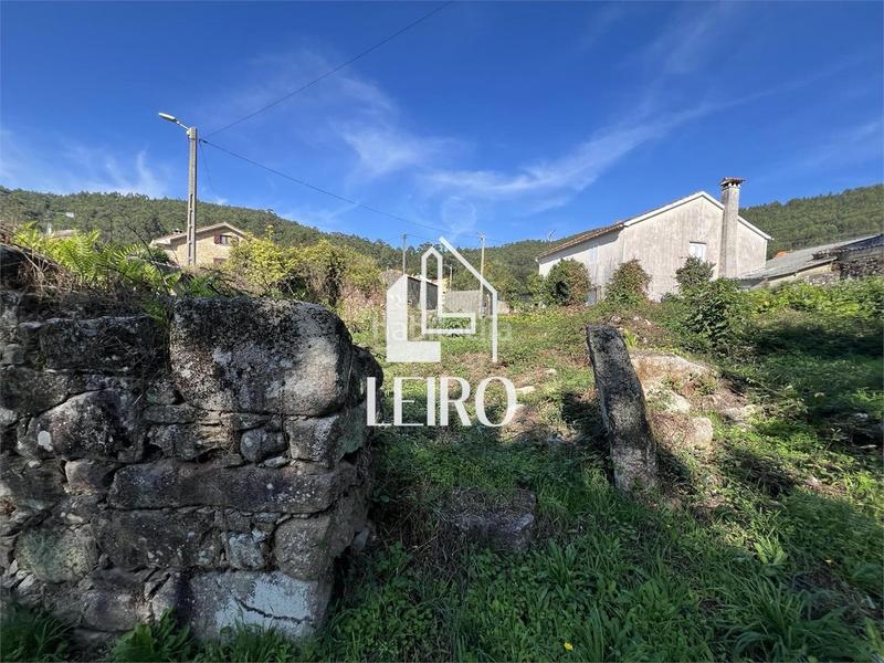 Foto f19dde59-3557-40d2-903f-6cbed97318a4. Terrain résidentiel dans Catoira