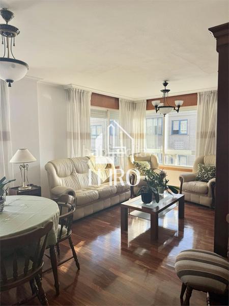 Foto cd6b0450-1fd0-4f13-8a72-d3a66c87c8d6. Duplex with heating parking in Vilagarcía Vilagarcía de Arousa