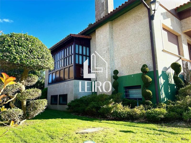 Foto c3f079c0-ad3a-4e08-b060-574f694aef94. Chalet con camino riscaldamento parcheggio piscina in Cambados