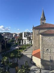 Àtic a Caldas de Reis. Atico de dos domitorios amueblado céntrico sin ascensor