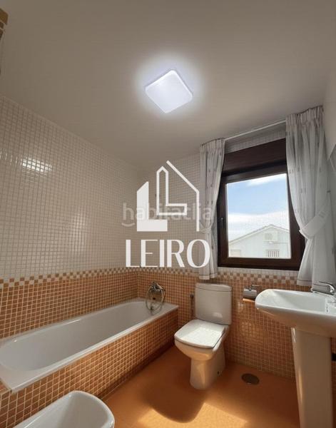 Foto 3d21a302-3ac0-4573-8cc5-9997dda1104f. Chalet con riscaldamento parcheggio in O Carril Vilagarcía de Arousa