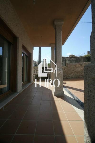 Foto c8c7e798-8cfb-441c-8419-db520e8eb35d. Chalet con riscaldamento parcheggio in O Carril Vilagarcía de Arousa