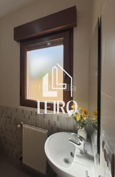 Foto f8ef8cd1-b46d-4631-b703-a4aa93e11b79. Chalet con riscaldamento parcheggio in O Carril Vilagarcía de Arousa