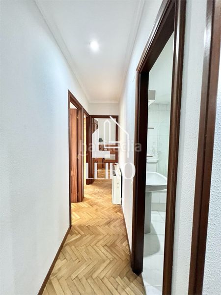 Foto 6137c6ef-8500-4cc4-ba91-fc69e690d809. Piso  de 4 dormitorios garaje y trastero en Vilagarcía Vilagarcía de Arousa