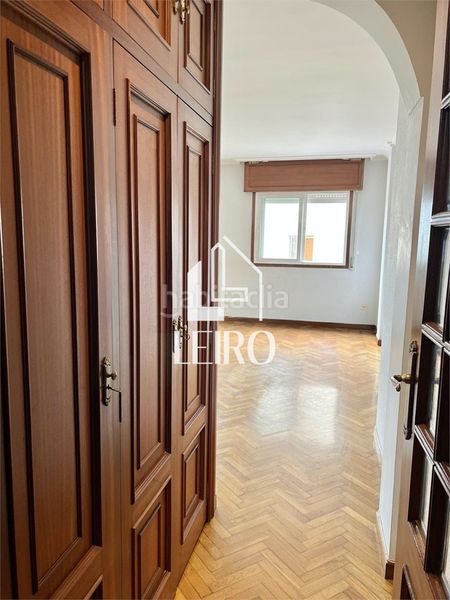 Foto f10e0880-eaa7-4772-a4a4-a7ea597df068. Piso  de 4 dormitorios garaje y trastero en Vilagarcía Vilagarcía de Arousa