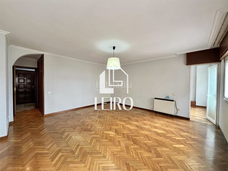 Foto f20a5b52-afcb-4b99-b30c-2d2551e2bfd4. Piso  de 4 dormitorios garaje y trastero en Vilagarcía Vilagarcía de Arousa