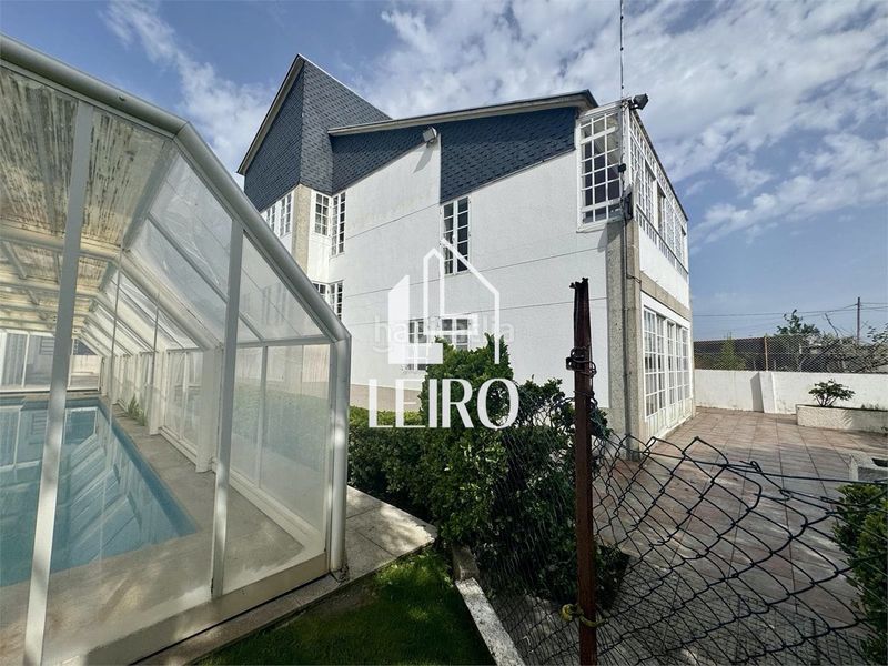 Foto 0016d842-f856-4d3c-ad25-215c78b8f09c. Xalet amb xemeneia calefacció aparcament piscina a Illa de Arousa (A)