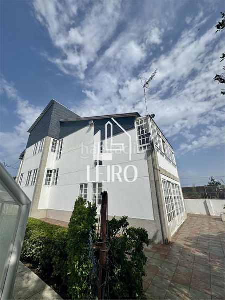 Foto 5af8dff9-8cee-4a0d-b485-d63ac5e6bb74. Xalet amb xemeneia calefacció aparcament piscina a Illa de Arousa (A)