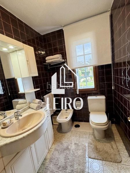 Foto 9bf9418f-4df6-4813-b6ad-d5194a6d2583. Xalet amb xemeneia calefacció aparcament piscina a Illa de Arousa (A)