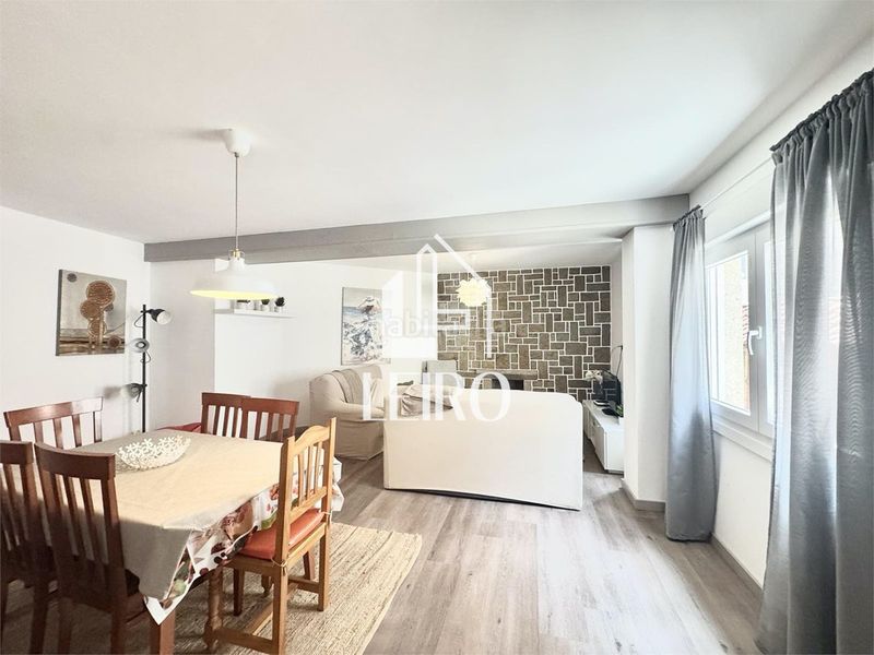 Foto a46446b3-b3f5-46ce-a1bf-ce9d573a6667. Casa amb xemeneia calefacció a Adina - Portonovo Sanxenxo