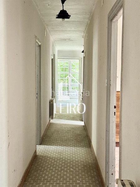 Foto 54fac645-4324-469b-b58d-9d8377668db1. Edificio con piscina in Catoira