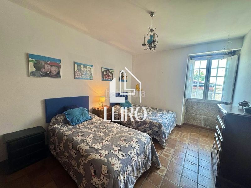 Foto 0f7ed828-5164-4b97-bc0d-3ef60f17a2de. Casa amb xemeneia calefacció a Vilanova de Arousa