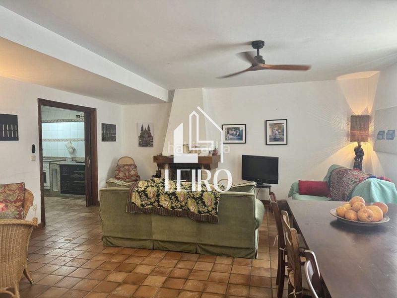 Foto b812a66e-68e1-4ca5-aa36-a985cd080398. Casa amb xemeneia calefacció a Vilanova de Arousa